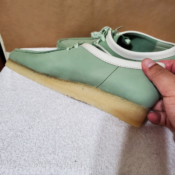 SOLD Clarks wallabee - Picture 8 of 15